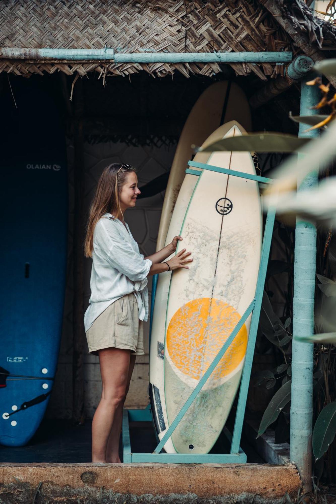 Paddlecult Surf Retreat Bed and Breakfast Varkala Eksteriør billede